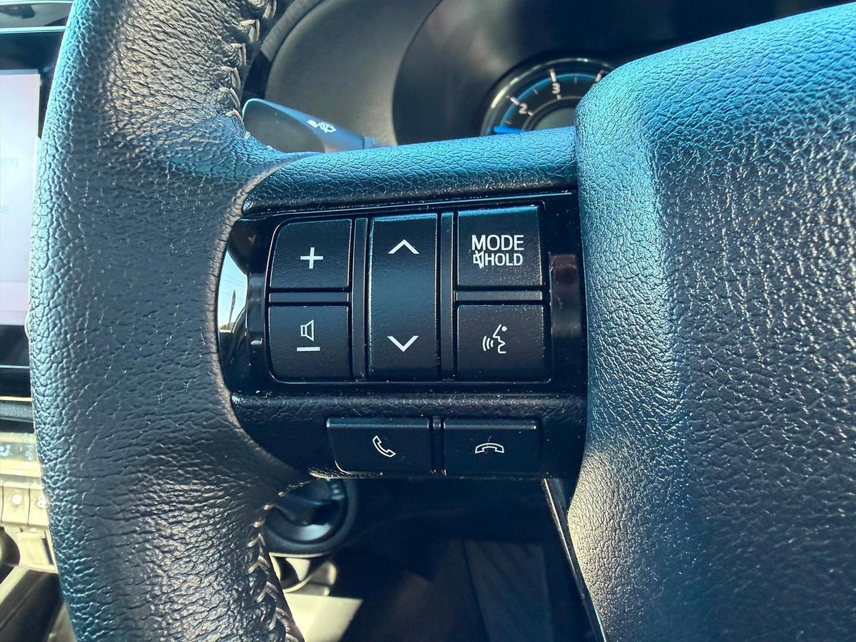 2023 Toyota Hilux Rogue GUN126R 4X4 Dual Range image 24