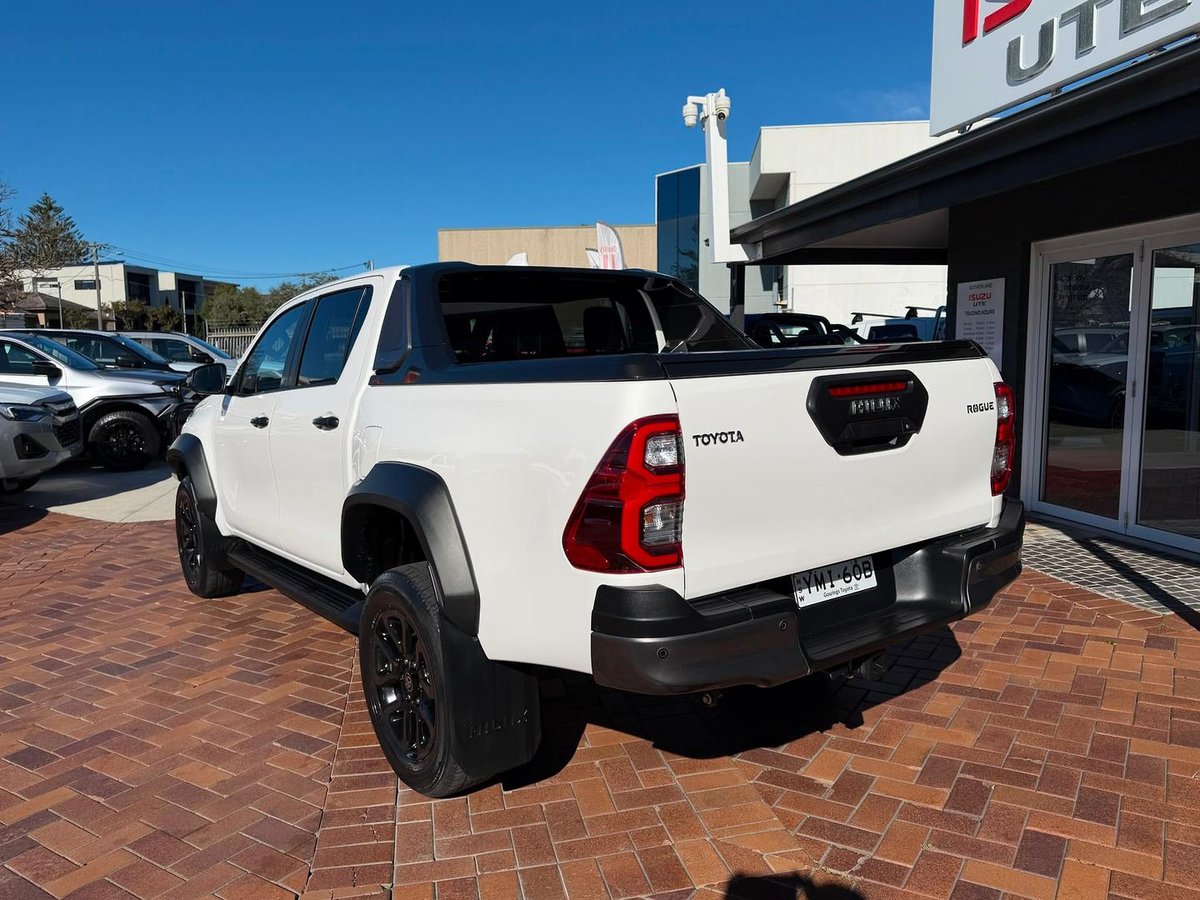 2023 Toyota Hilux Rogue GUN126R 4X4 Dual Range image 12