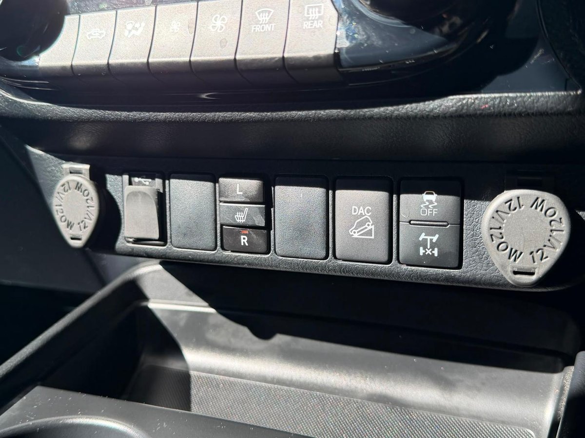 2023 Toyota Hilux Rogue GUN126R 4X4 Dual Range image 38