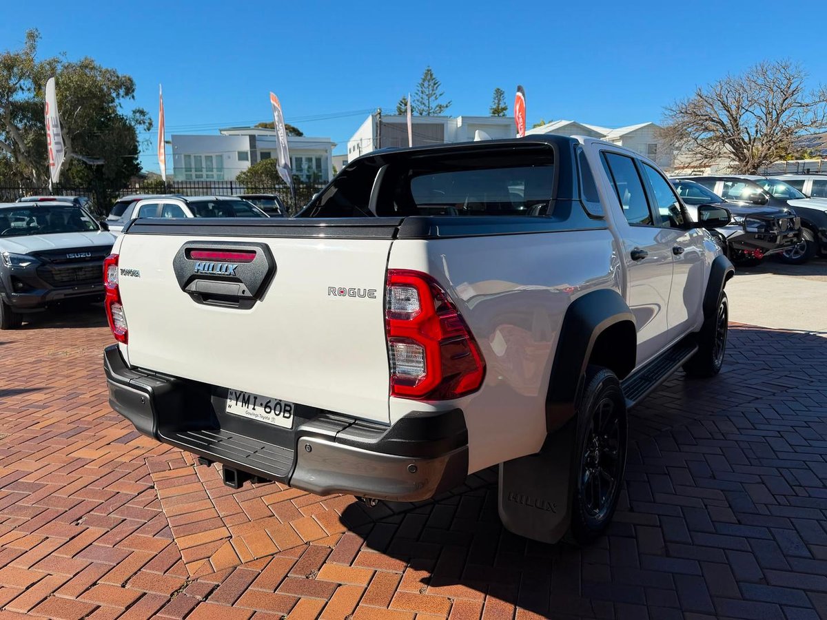 2023 Toyota Hilux Rogue GUN126R 4X4 Dual Range image 8