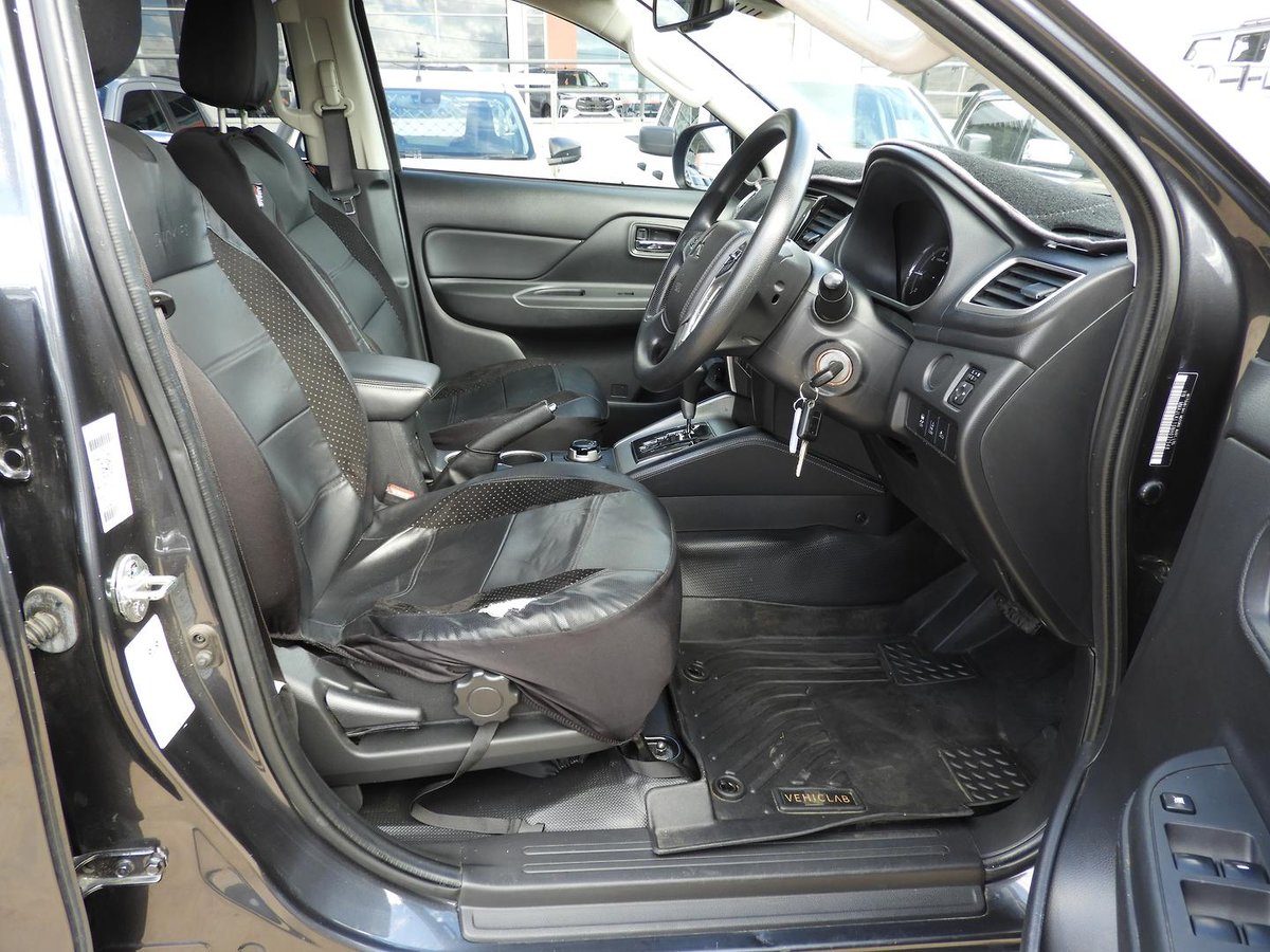 2022 Mitsubishi Triton GLX+ MR MY22 4X4 Dual Range image 8