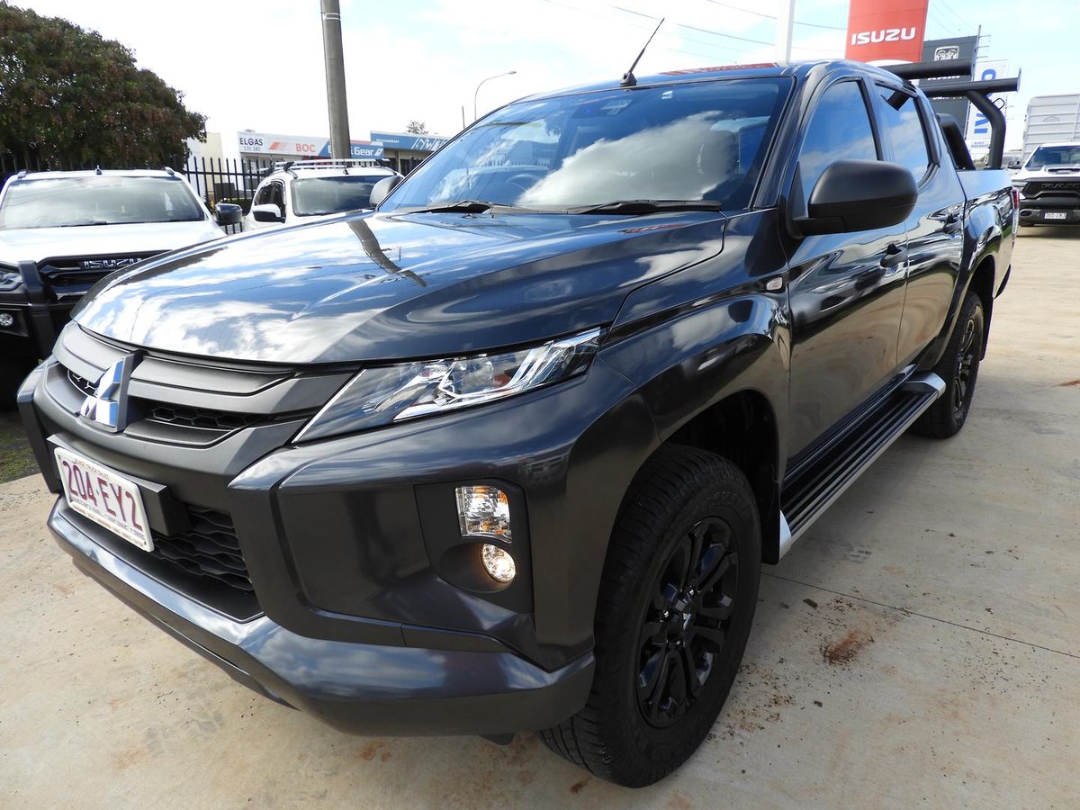 2022 Mitsubishi Triton GLX+ MR MY22 4X4 Dual Range image 3