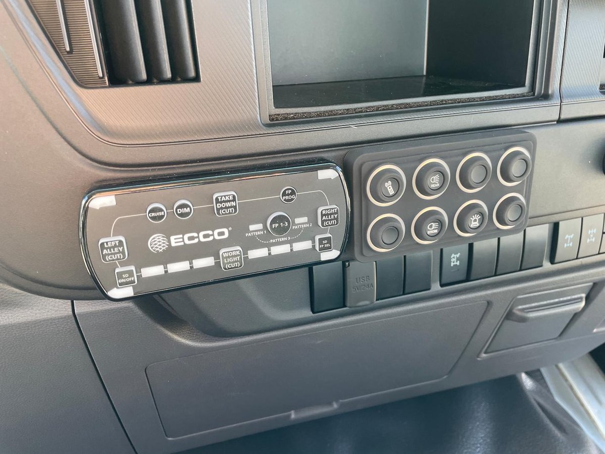 2026 Isuzu F Series FYJ 320-355 AT R67 image 21