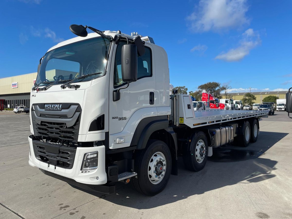 2026 Isuzu F Series FYJ 320-355 AT R67 image 3