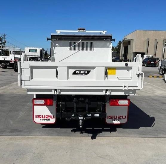 2026 Isuzu N Series NLR 45-150 DT D25 Tipper image 5