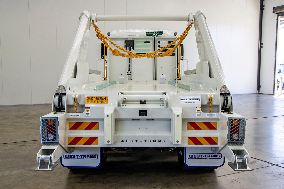 2025 Isuzu F Series FVZ 260-300 AT R46 image 5