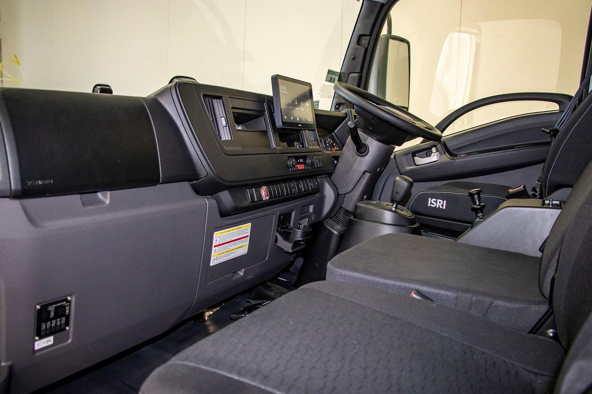 2025 Isuzu F Series FRR 110-240 AM R56 image 9