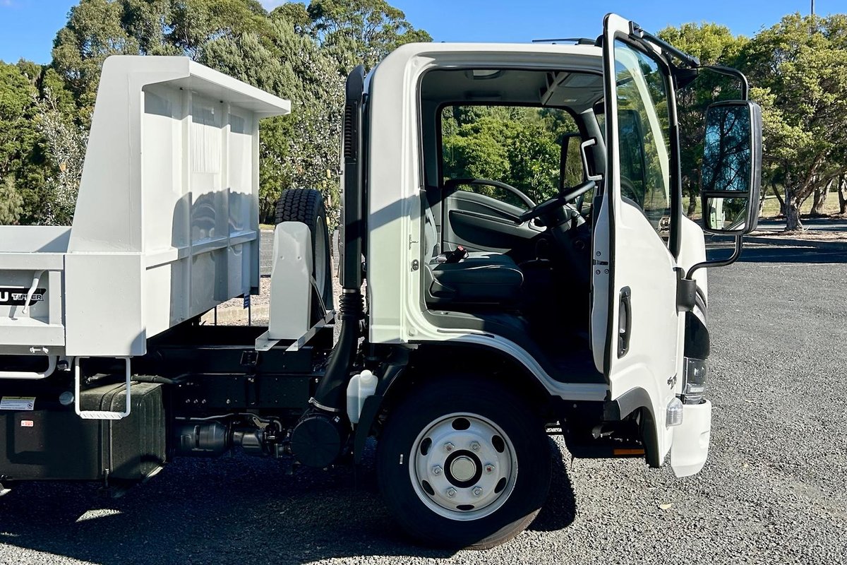 2026 Isuzu N Series NPR 45/65-175 DT D34 Tipper image 22