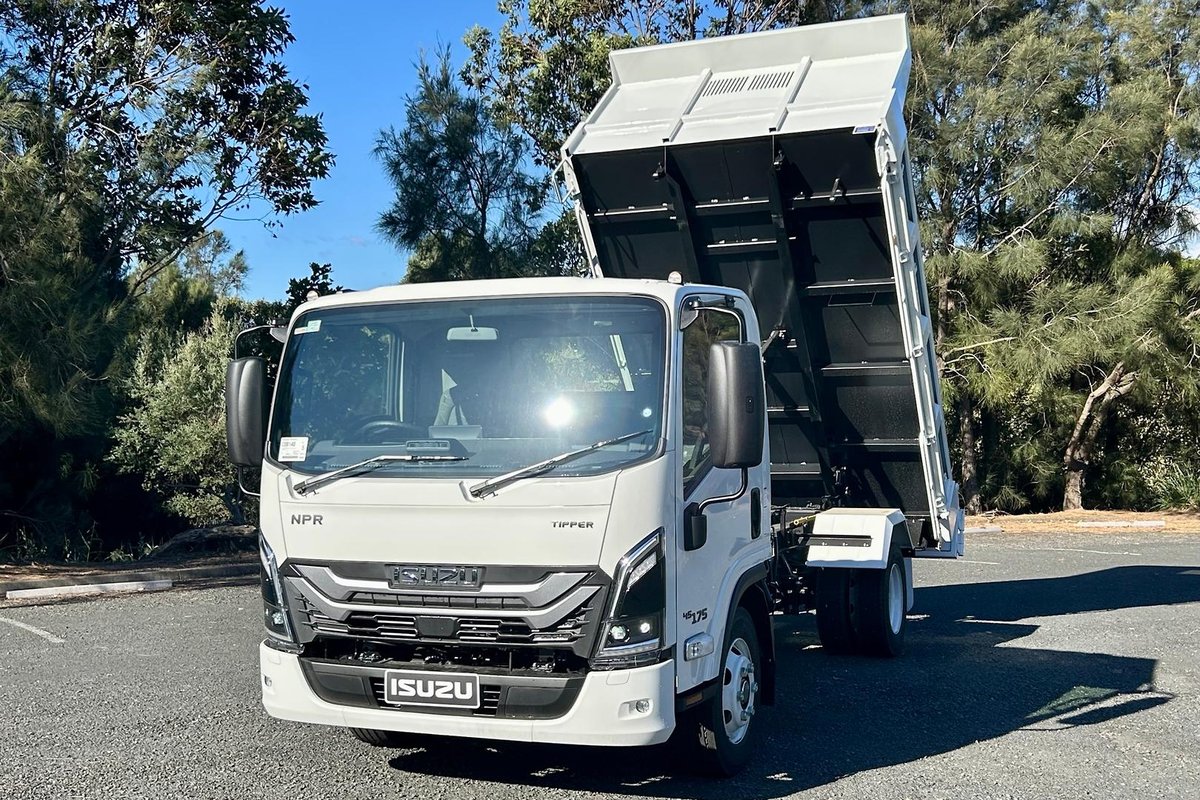 2026 Isuzu N Series NPR 45/65-175 DT D34 Tipper image 18