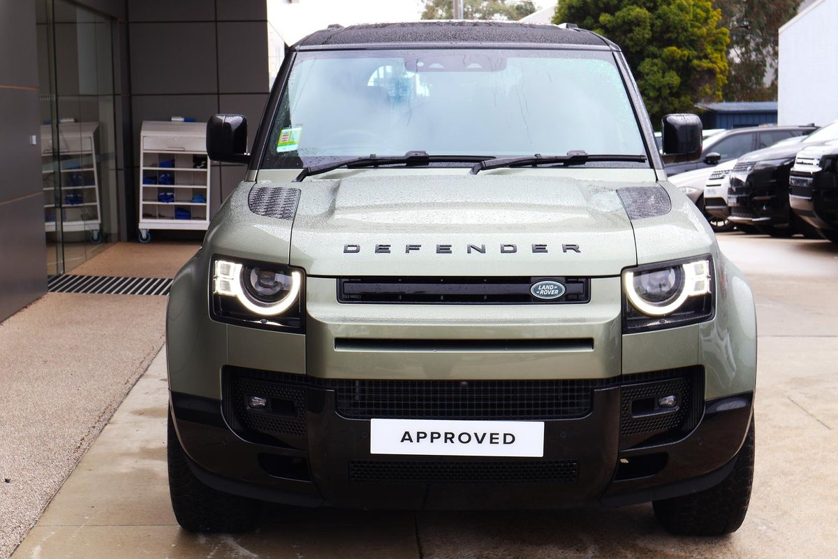 2025 Land Rover Defender 110 D350 X-Dynamic HSE L663 MY25.5 AWD image 7