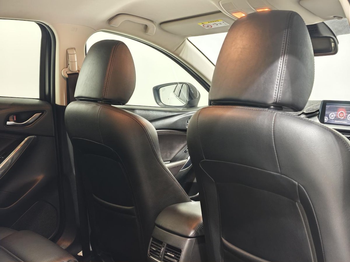 2018 Mazda 6 Touring GL Series image 18