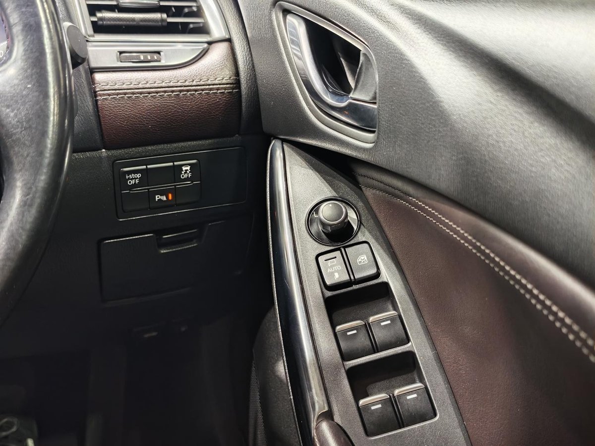 2018 Mazda 6 Touring GL Series image 15