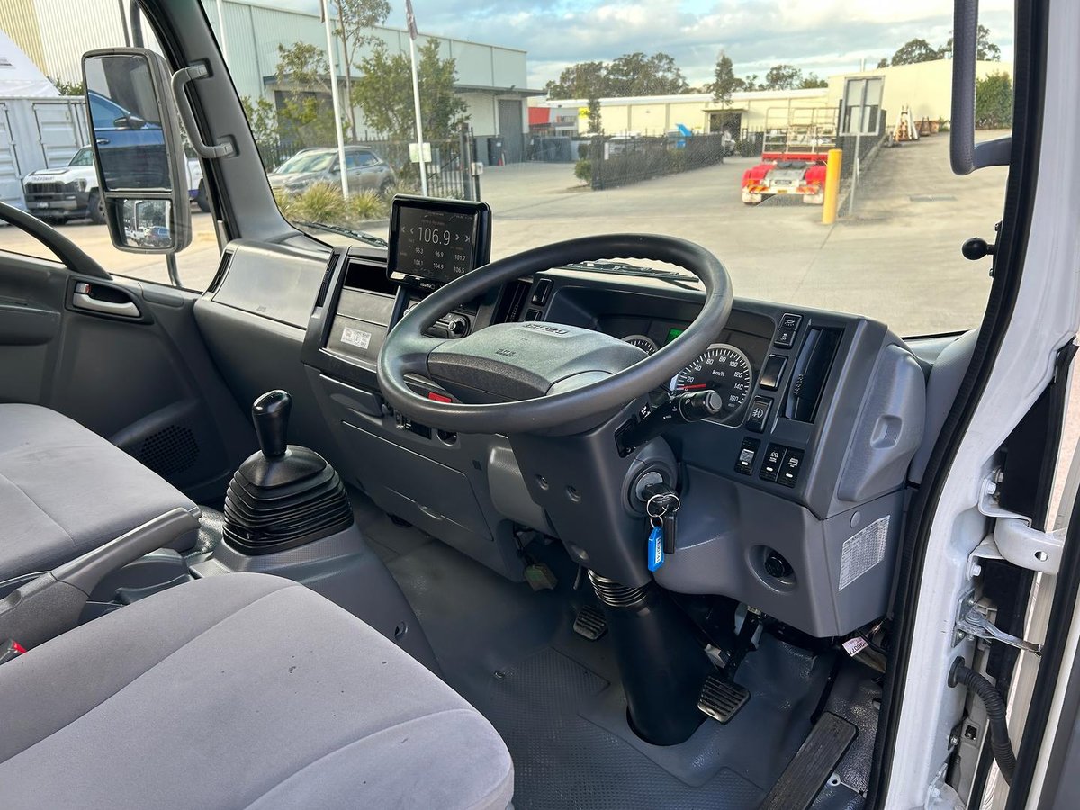 2021 Isuzu N Series NPR 45/55-155 Tradepack image 13