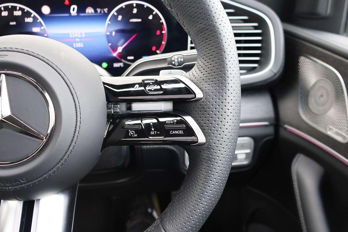2025 Mercedes-Benz GLS-Class GLS450 d X167 Four Wheel Drive image 29