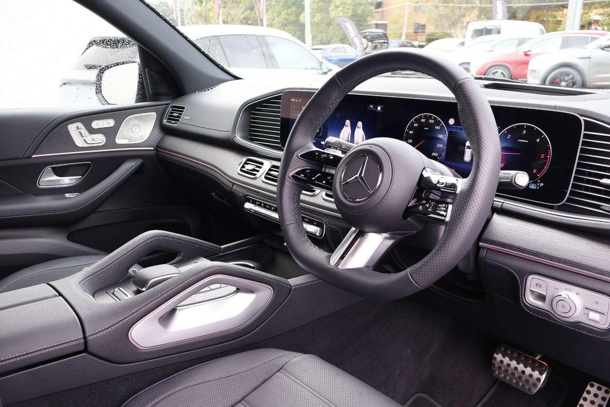 2025 Mercedes-Benz GLS-Class GLS450 d X167 Four Wheel Drive image 7