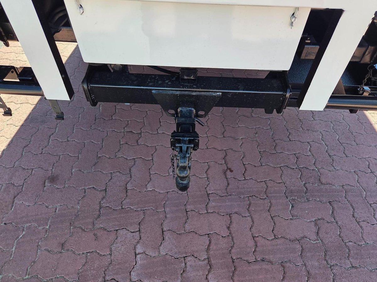 2015 Isuzu Nps300 4X4 Service Body And Crane image 21