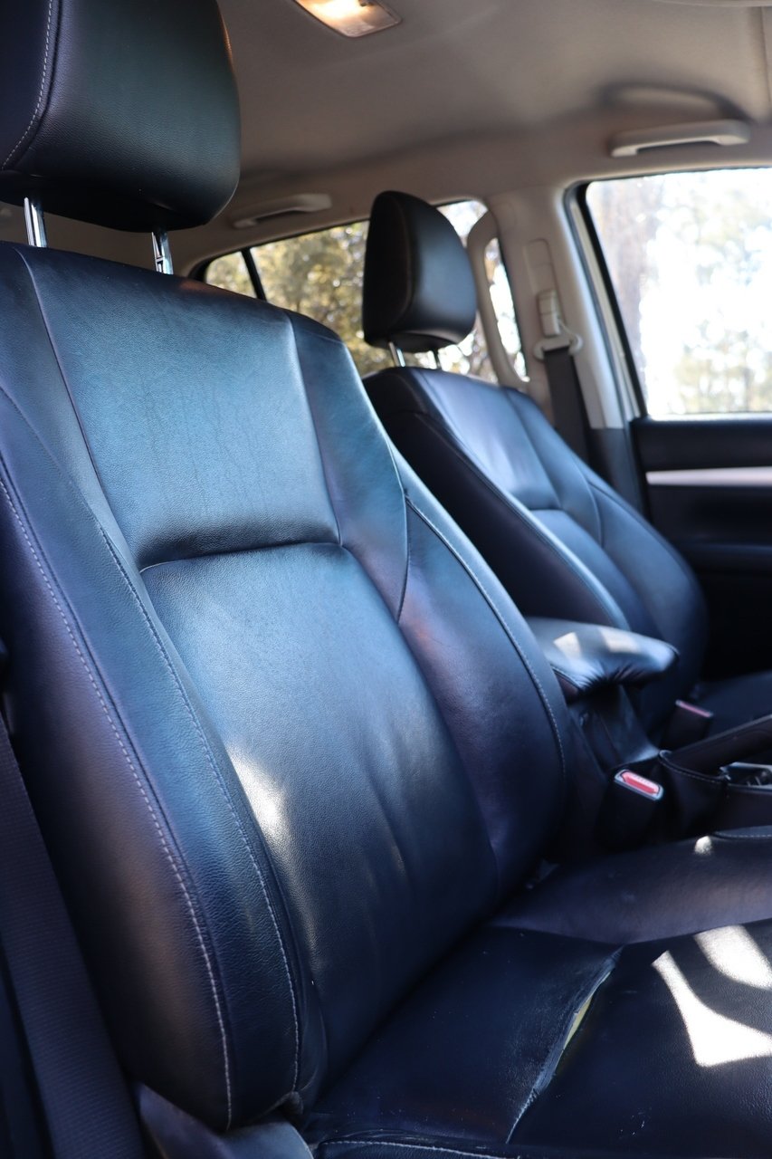 2017 Toyota Hilux SR5 GUN126R 4X4 Dual Range image 10