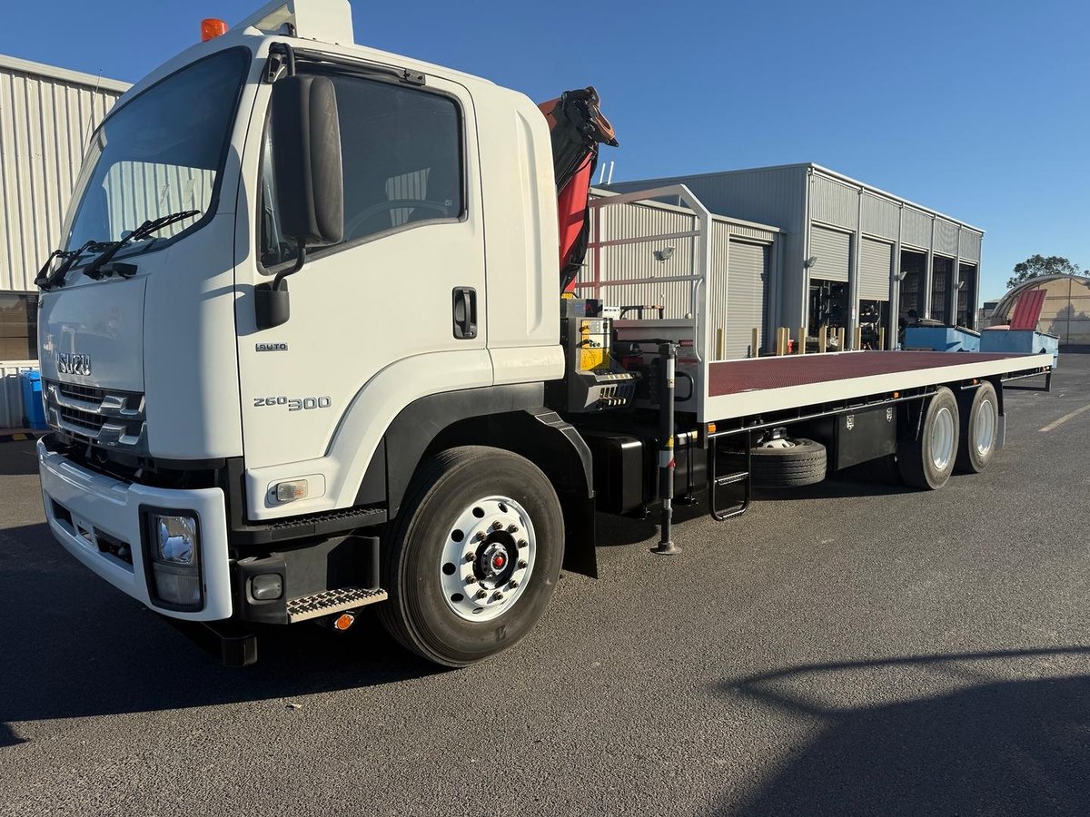 2017 Isuzu F Series FVZ260-300 image 10