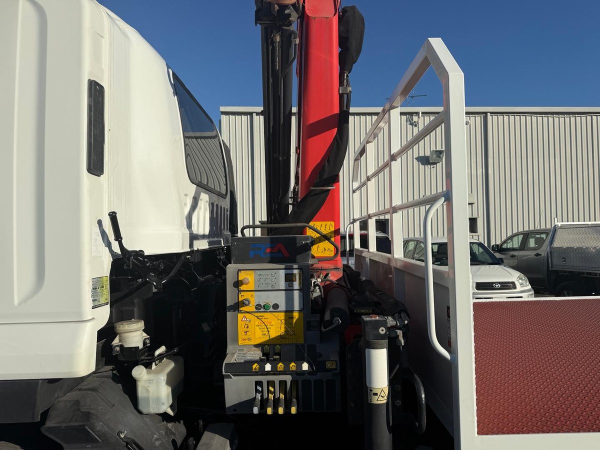 2017 Isuzu F Series FVZ260-300 image 17