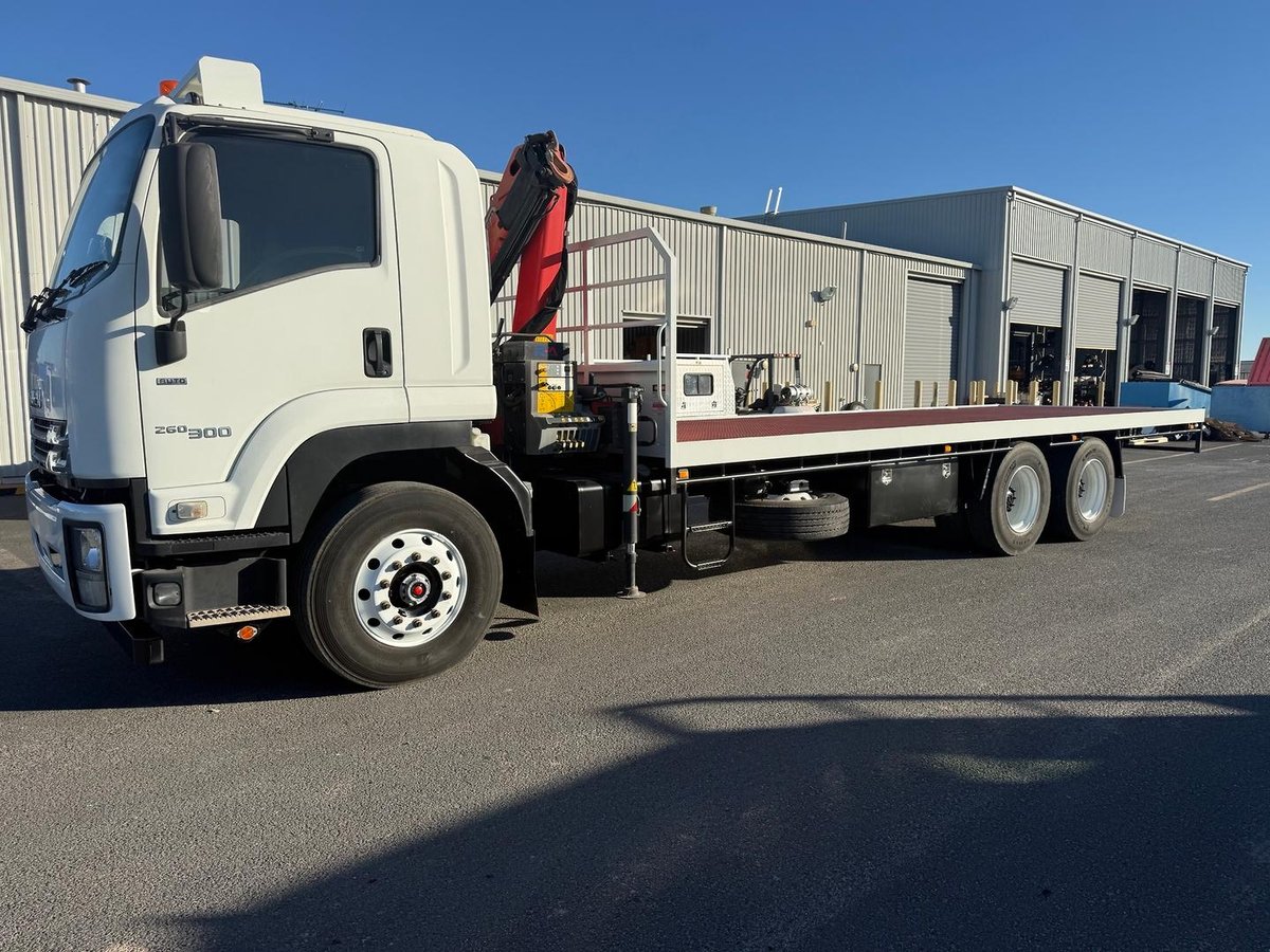 2017 Isuzu F Series FVZ260-300 image 6