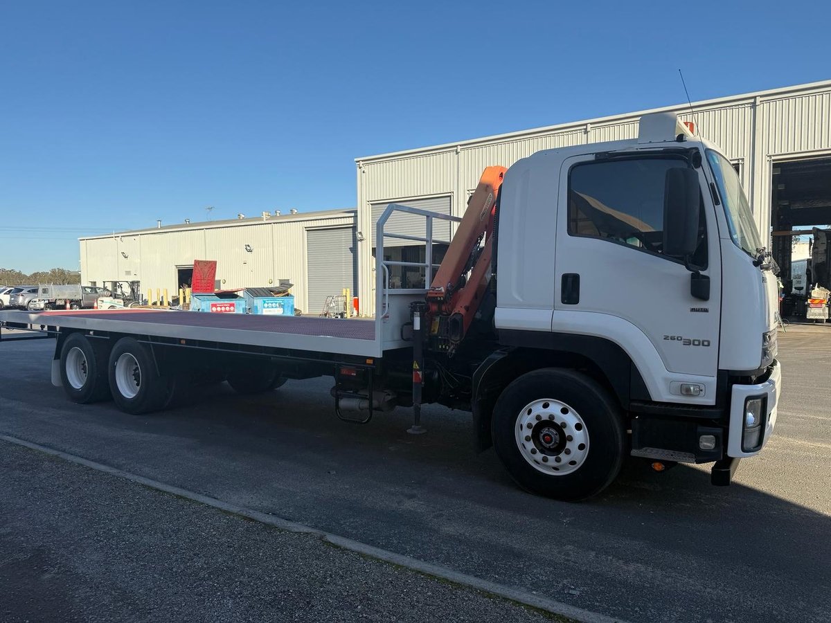 2017 Isuzu F Series FVZ260-300 image 8