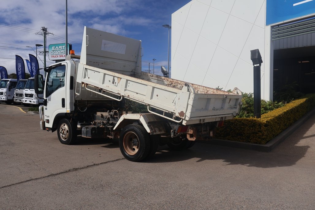 2017 Isuzu Nlr 45-150 image 15
