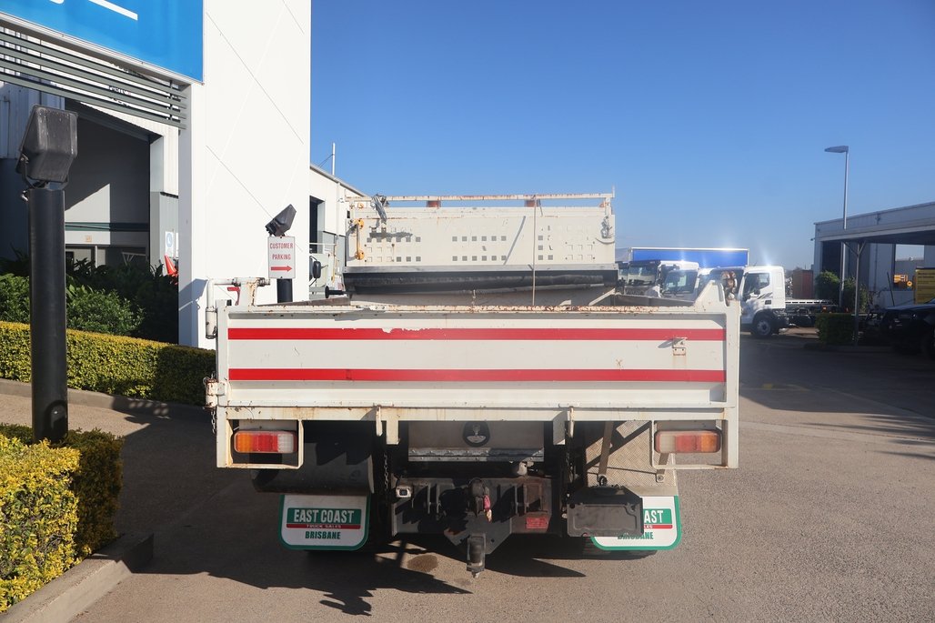 2016 Hino Dutro 917 image 9