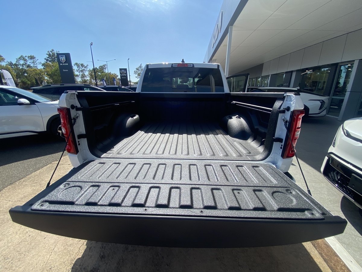 2026 Ram 1500 Express image 17