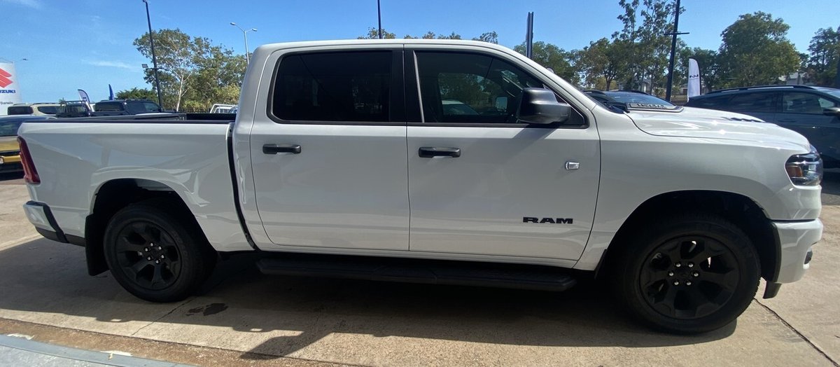 2026 Ram 1500 Express image 2