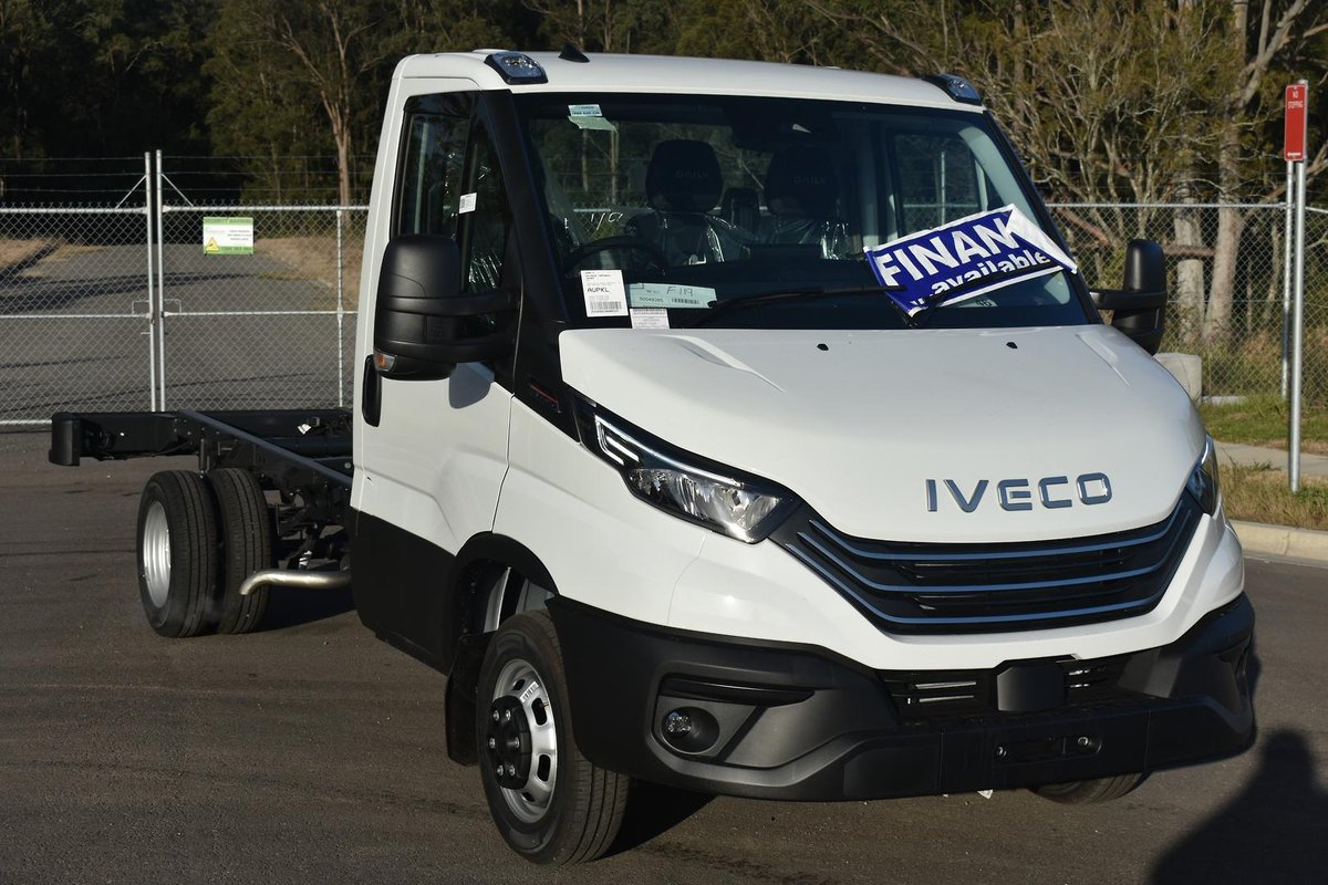 2026 Iveco Daily 50C18 image 3