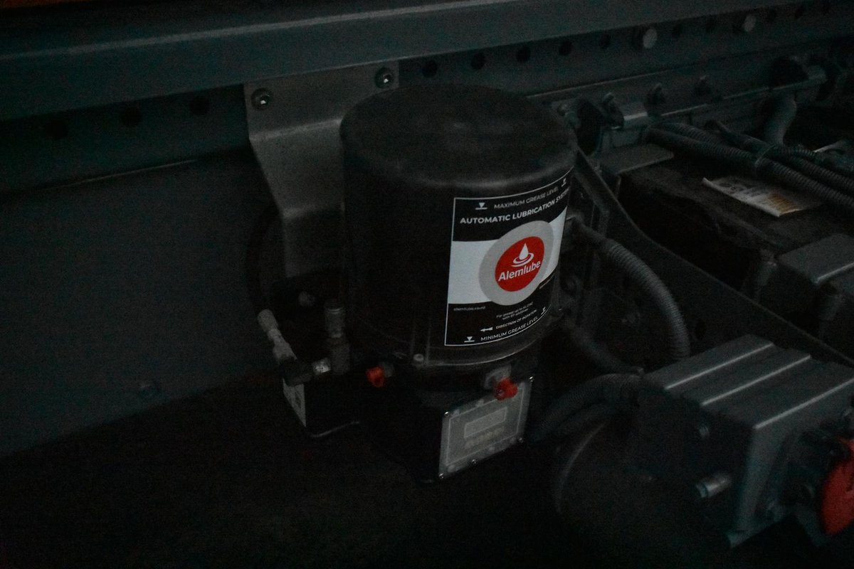 2023 Iveco S-Way AD270 image 7