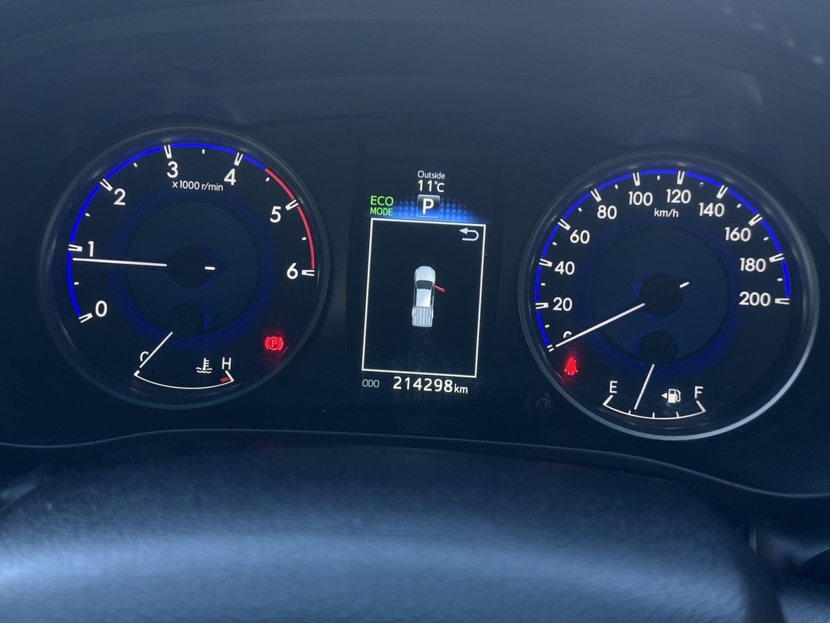 2019 Toyota Hilux SR5 GUN126R 4X4 Dual Range image 18