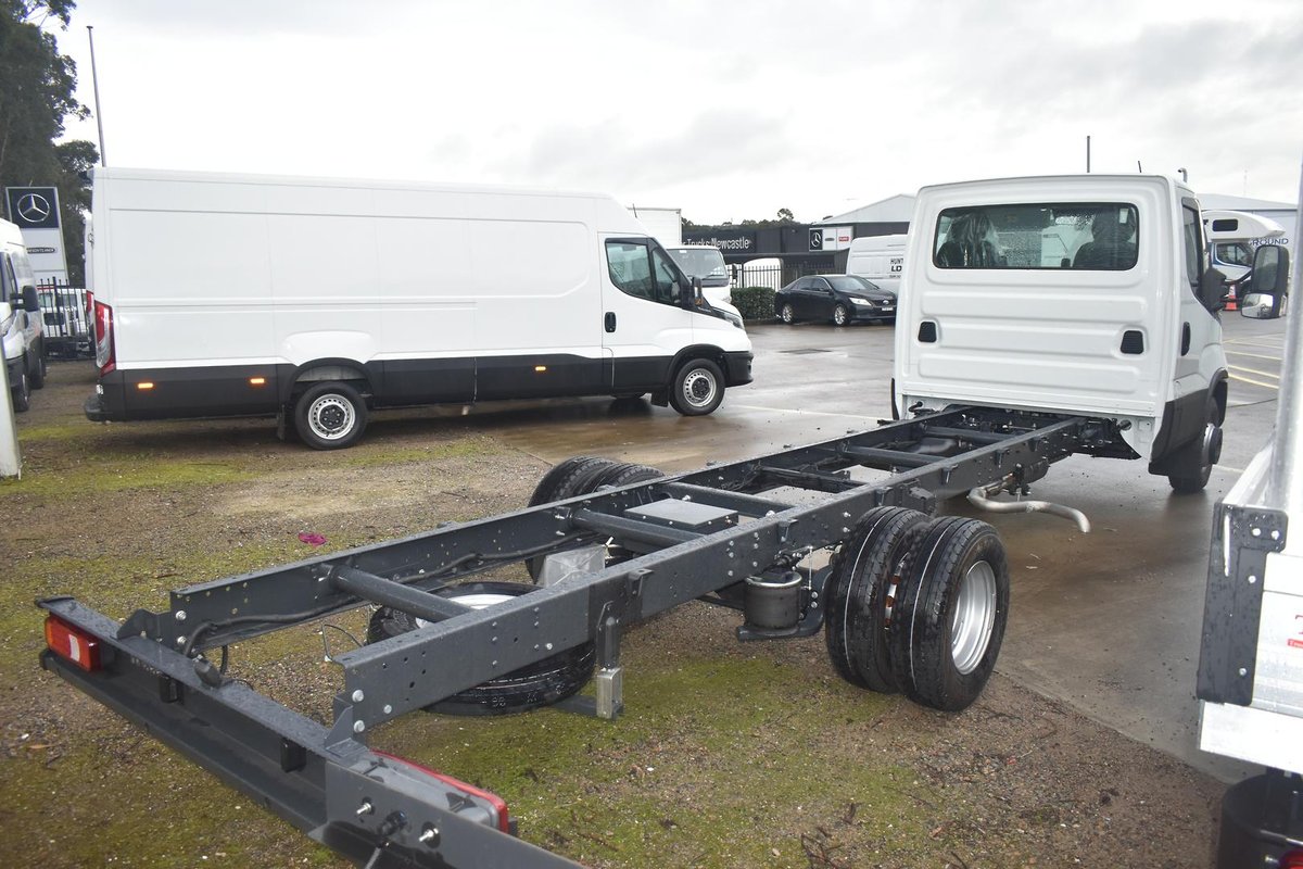 2026 Iveco Daily 70C21 image 6