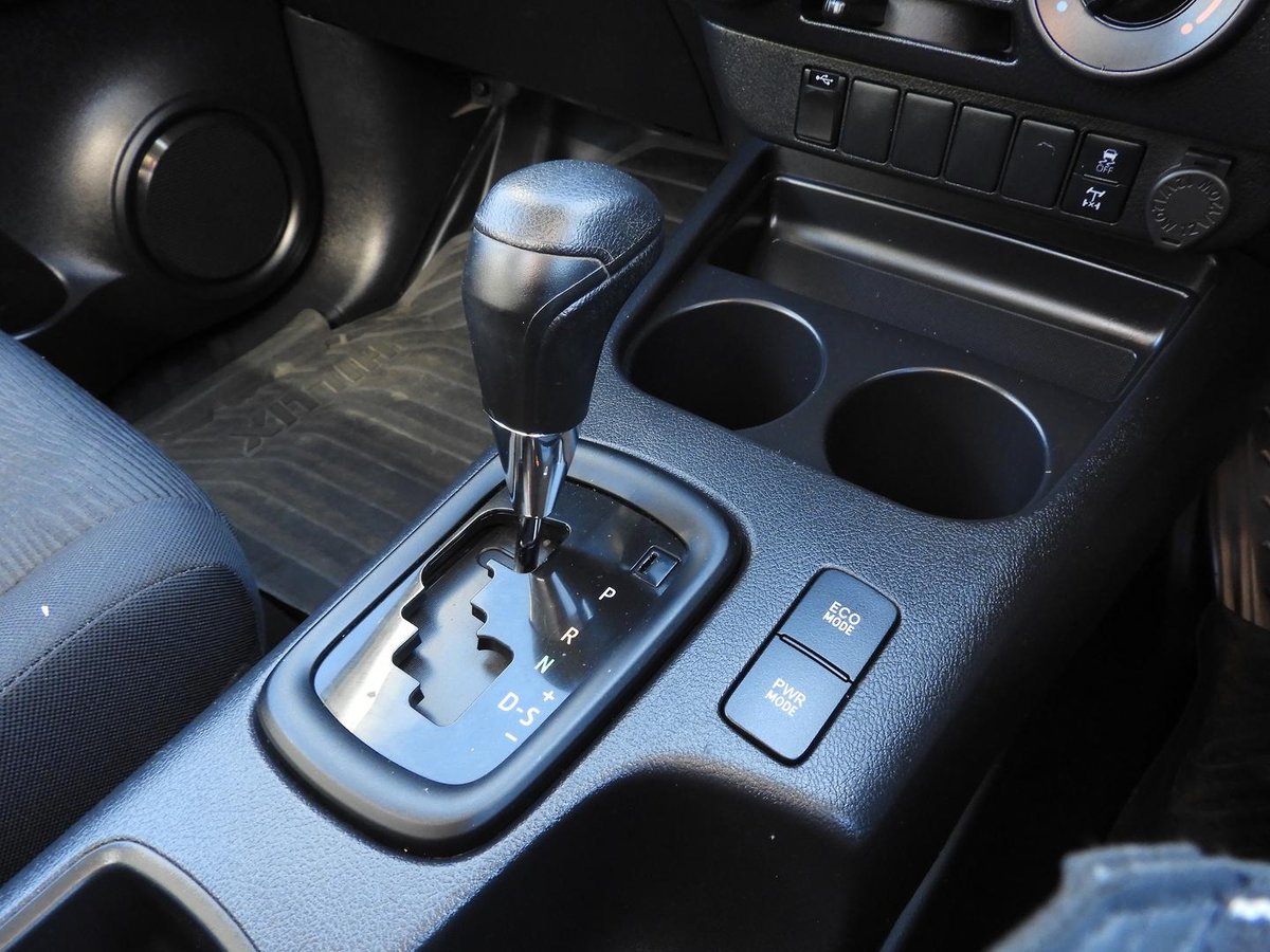 2020 Toyota Hilux SR GUN126R 4X4 Dual Range image 16
