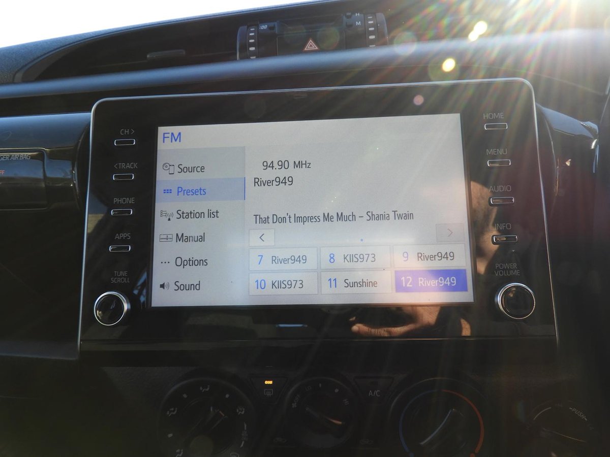2020 Toyota Hilux SR GUN126R 4X4 Dual Range image 14