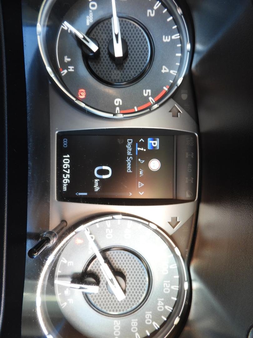2020 Toyota Hilux SR GUN126R 4X4 Dual Range image 12