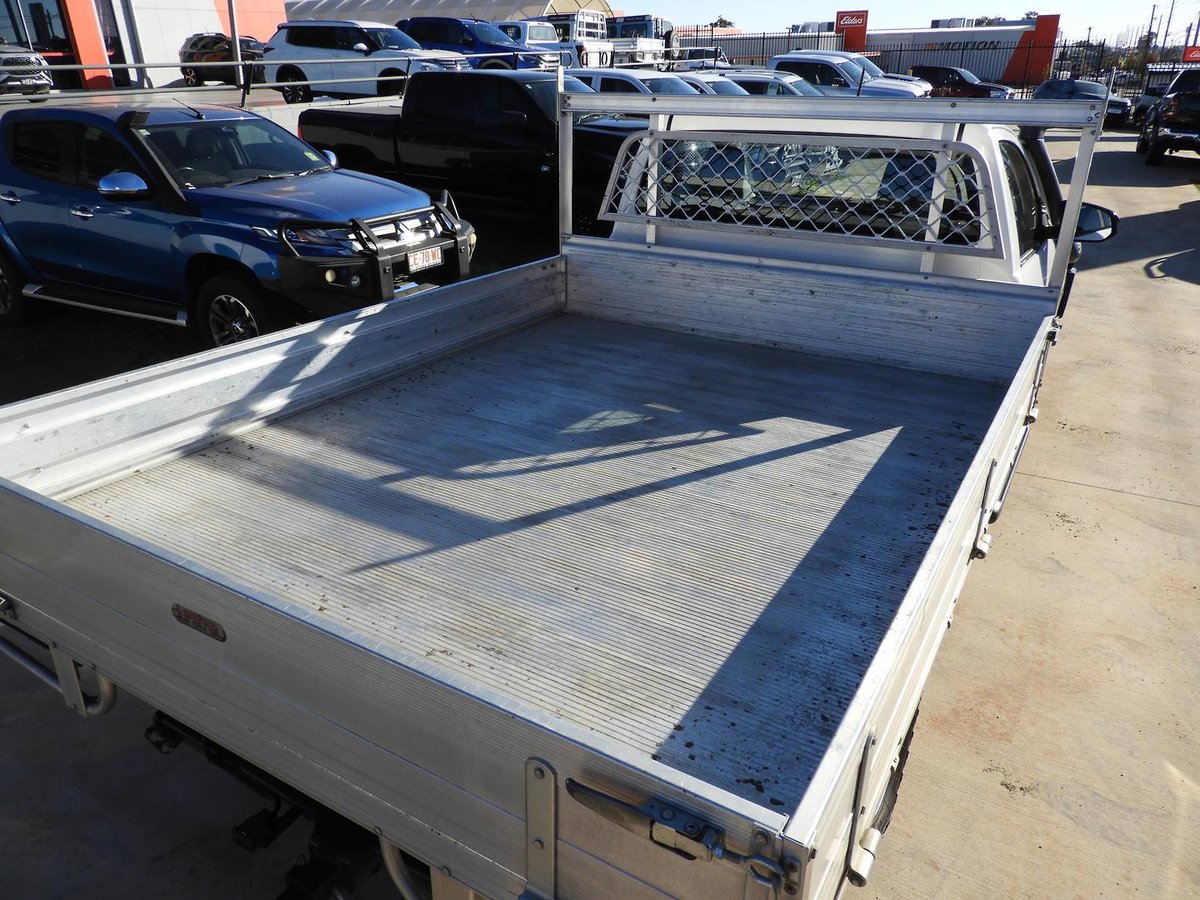2020 Toyota Hilux SR GUN126R 4X4 Dual Range image 7