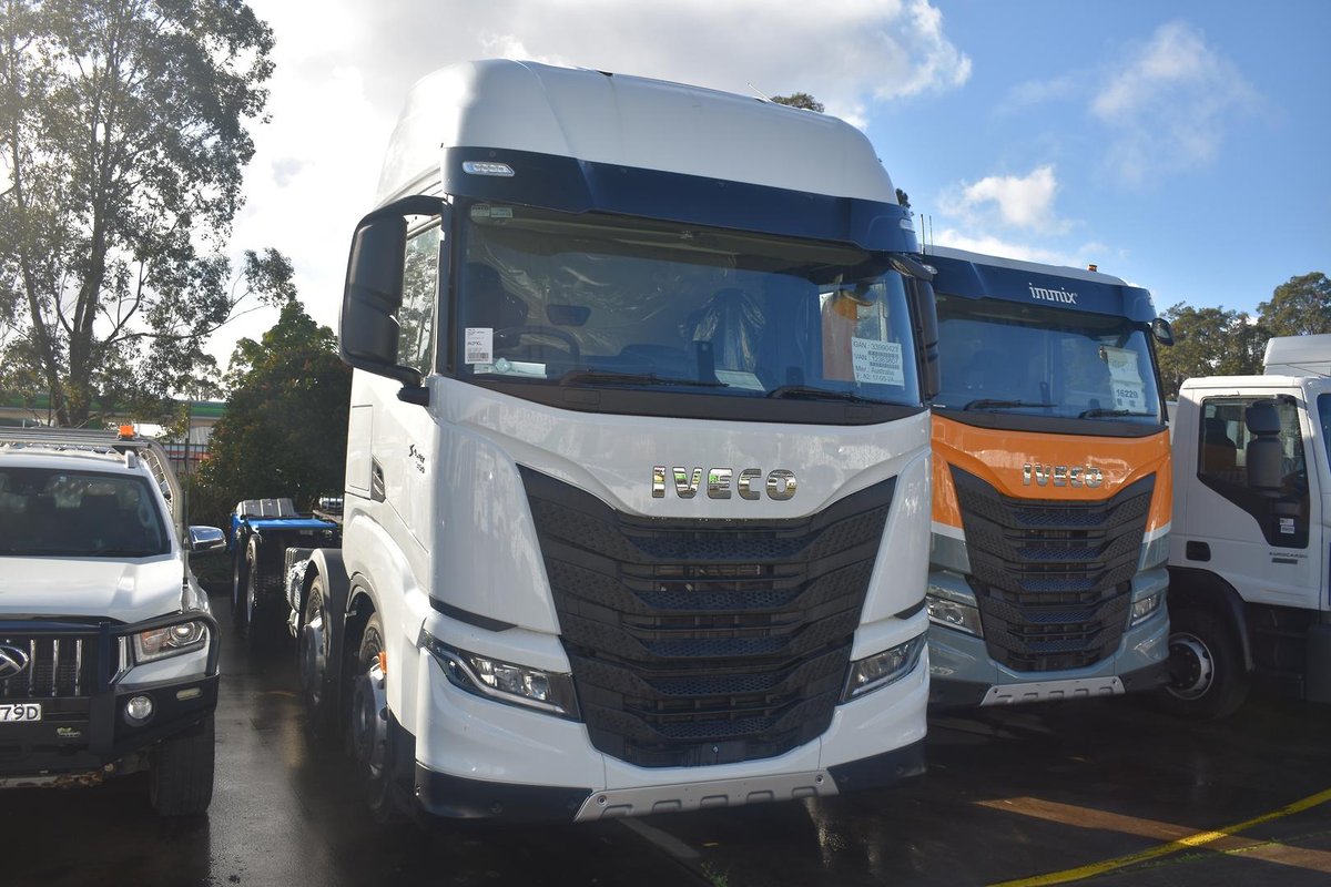 2024 Iveco S-Way AS270 image 3