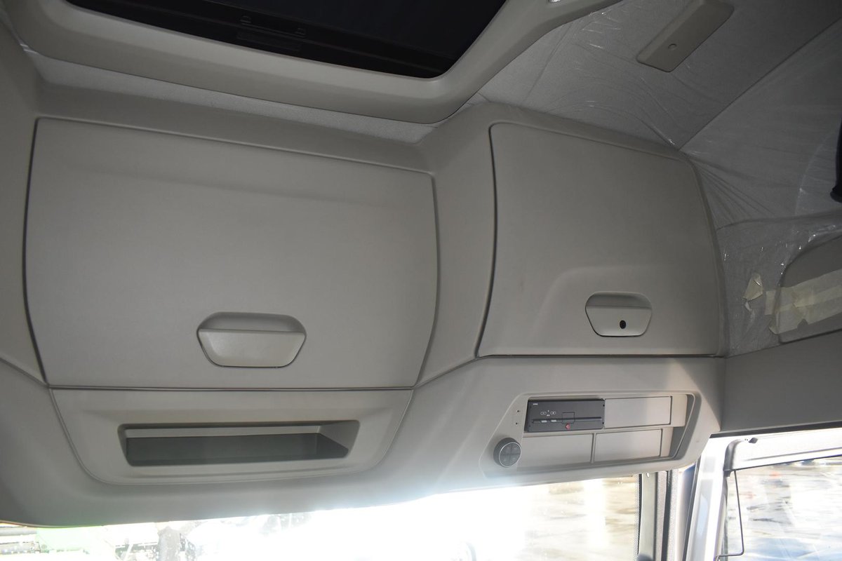 2024 Iveco S-Way AS270 image 13