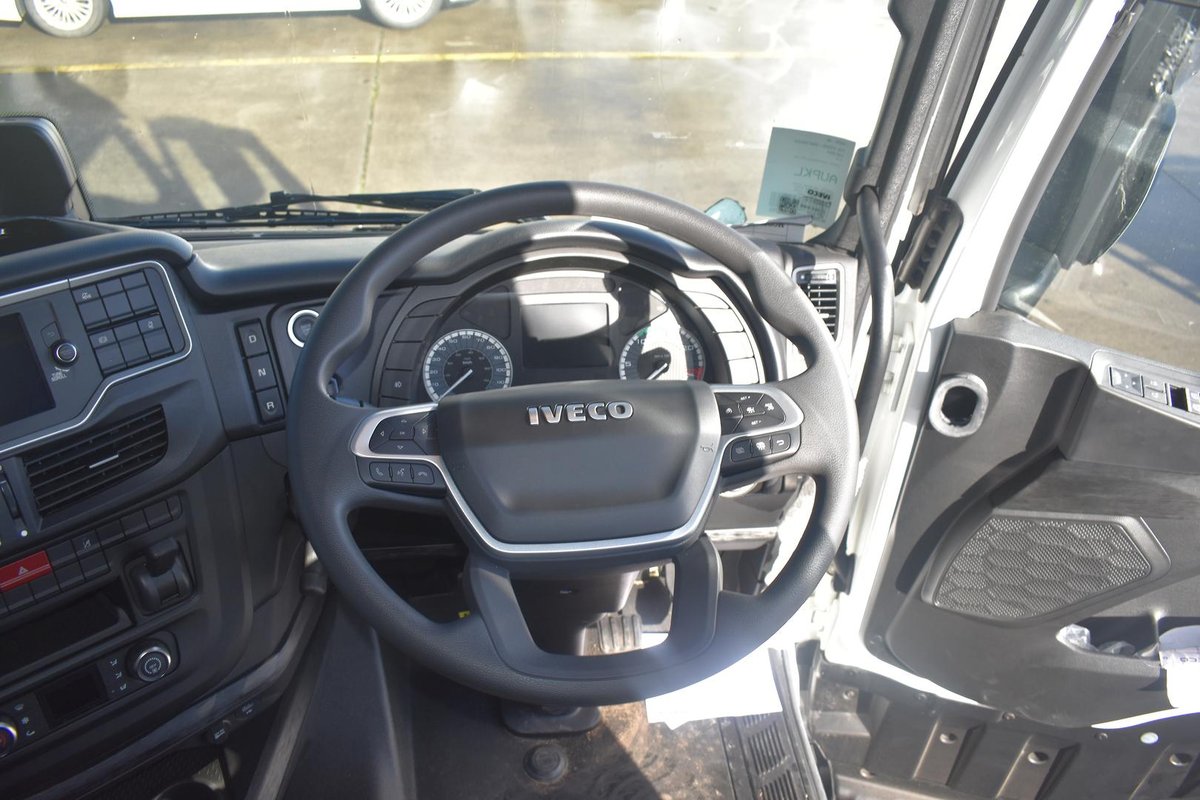2024 Iveco S-Way AS270 image 10