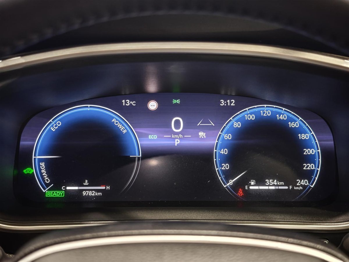 2025 Toyota Corolla Cross Atmos MXGH10R image 10