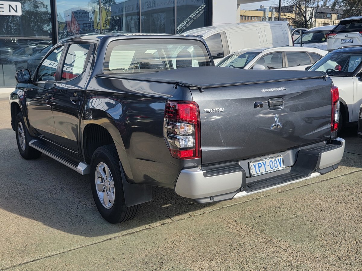 2022 Mitsubishi Triton GLX+ MR MY22 4X4 Dual Range image 8