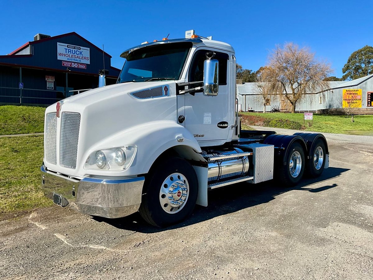 2022 Kenworth T410 image 2