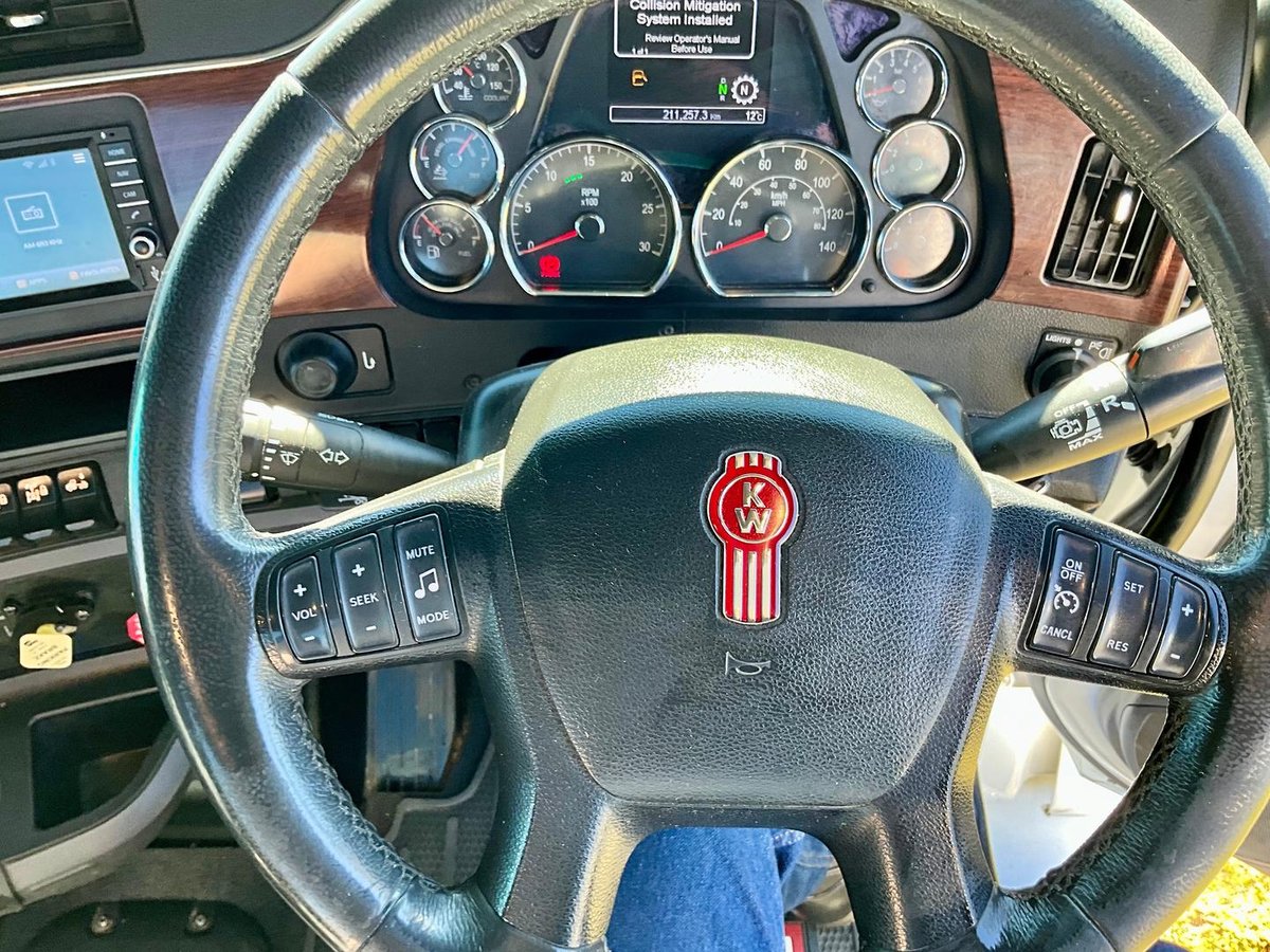 2022 Kenworth T410 image 20
