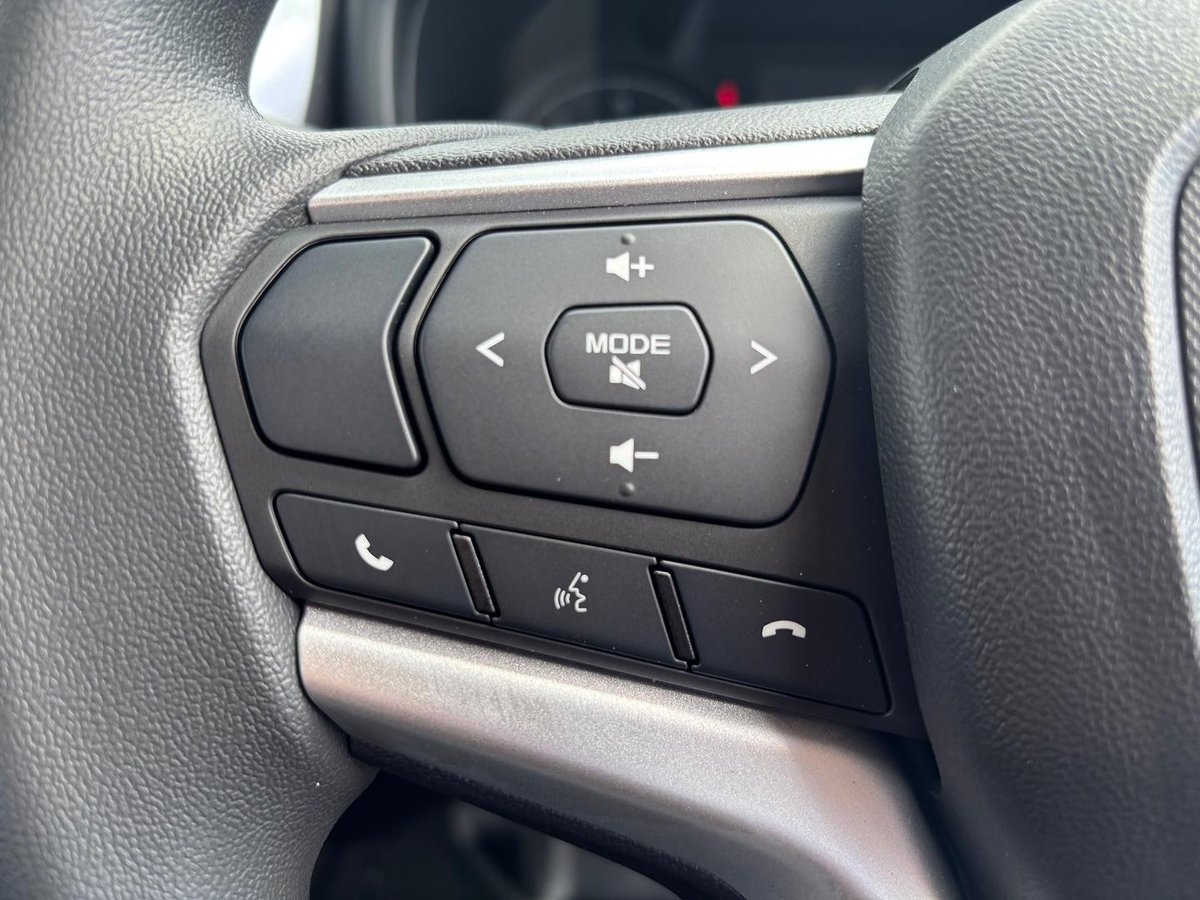 2026 Isuzu D-MAX SX MY25.5 4X4 Dual Range image 11