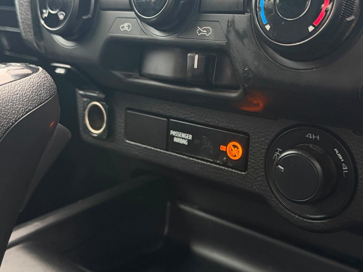 2026 Isuzu D-MAX SX MY25.5 4X4 Dual Range image 19