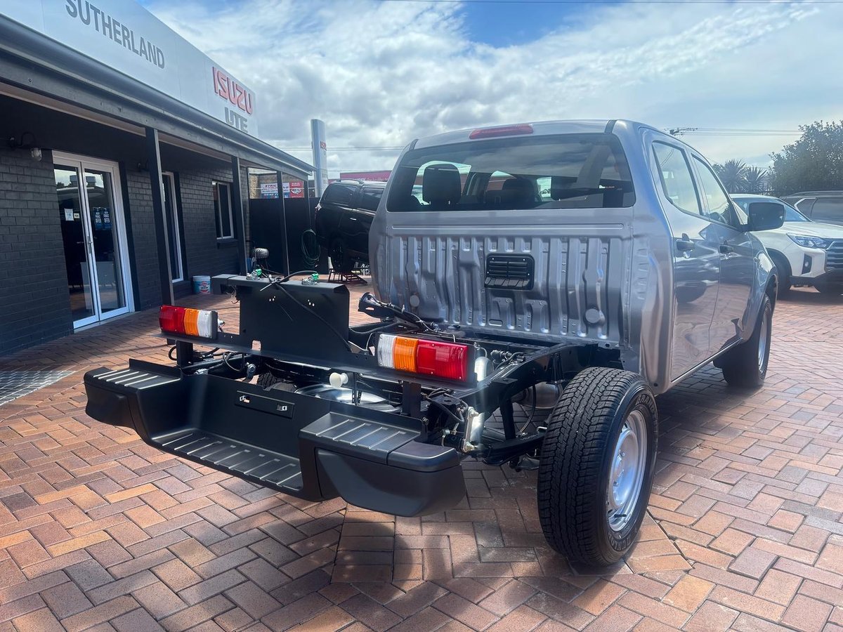 2026 Isuzu D-MAX SX MY25.5 4X4 Dual Range image 7