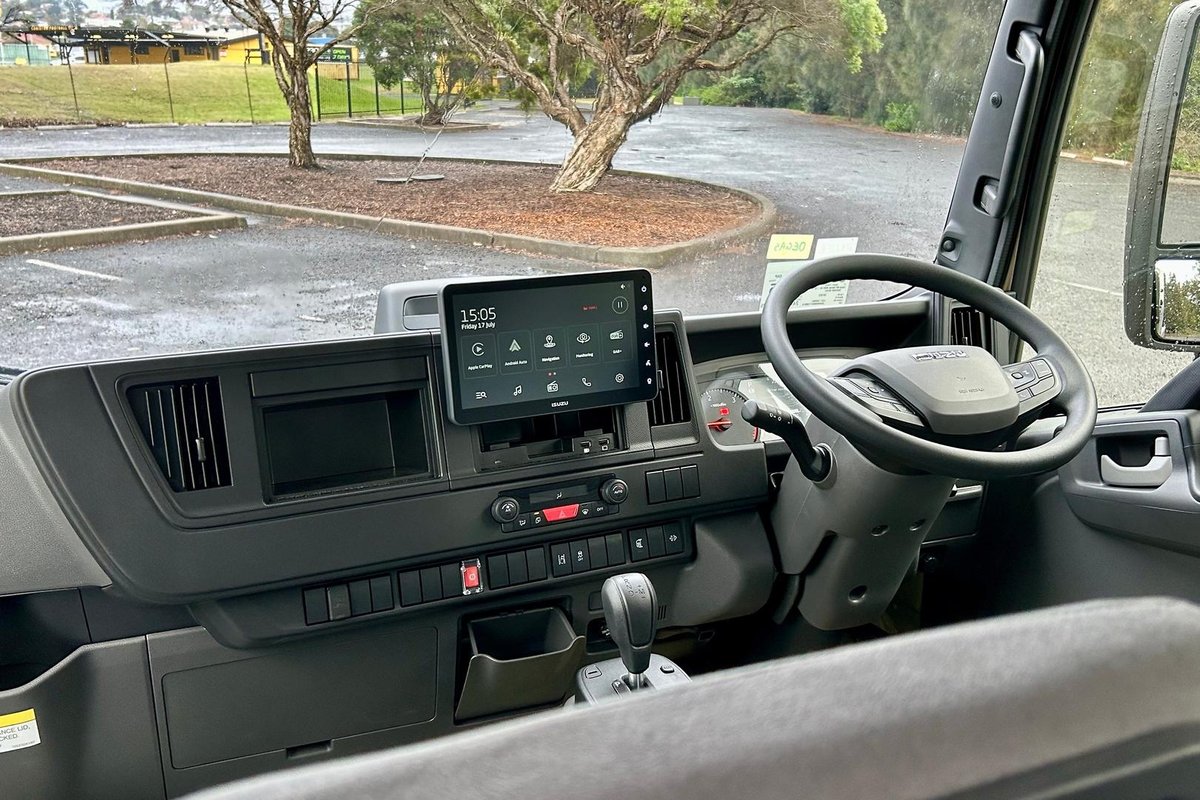 2026 Isuzu N Series NNR 45-150 DT C34 Traypack image 17