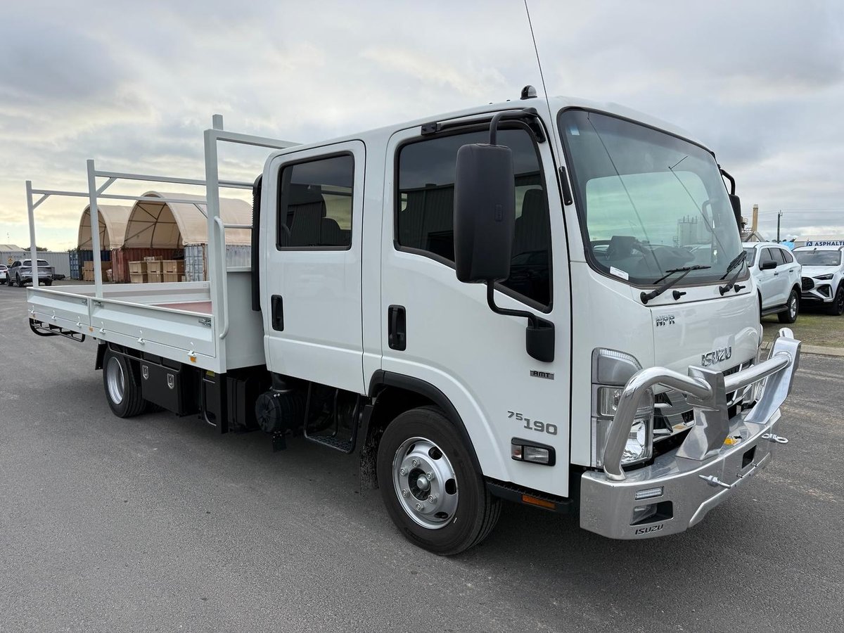 2025 Isuzu N Series NPR 75-190 image 8
