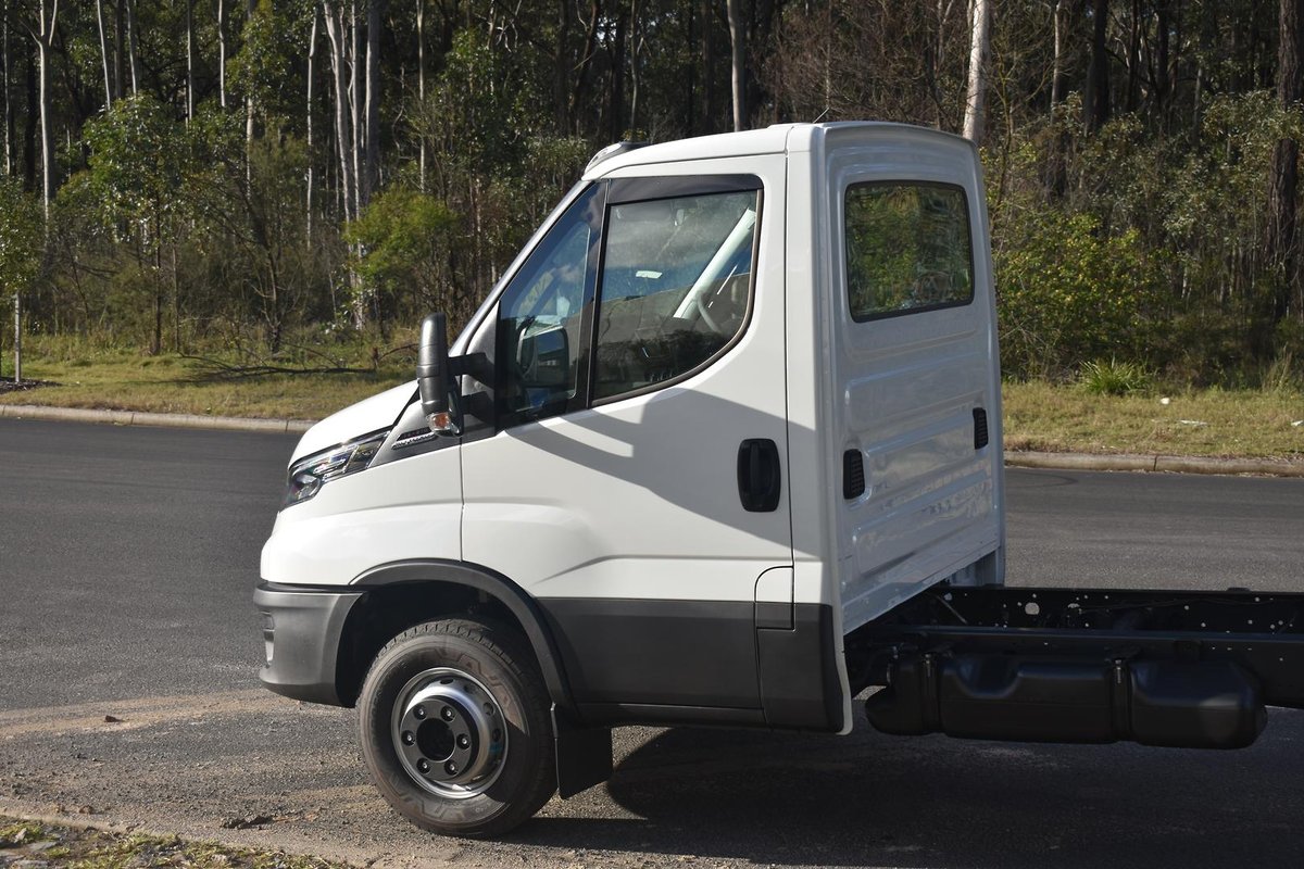 2026 Iveco Daily 70C21 image 10